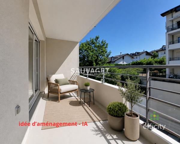 Appartement
         2 pièces
        - 44 m² Exclusivité 215 000 € *