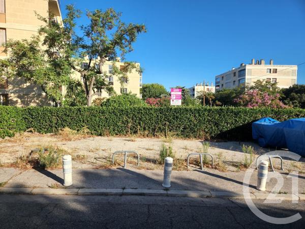 Parking à vendre  14 m2 MARSEILLE - 13008