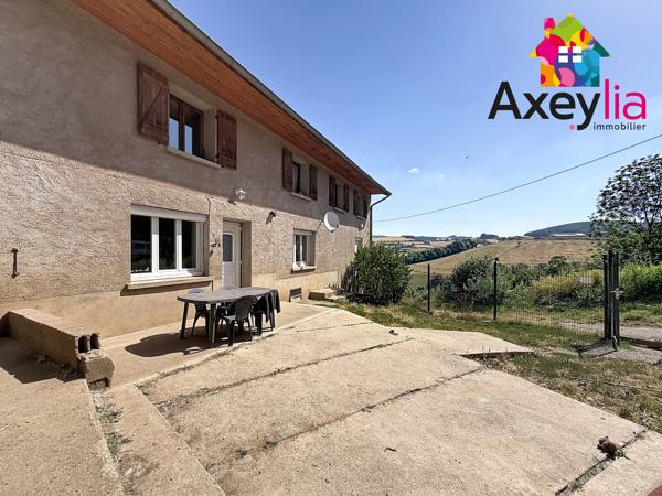 A VENDRE – SECTEUR TARARE / BALBIGNY – ANCIEN CORPS DE FERME + PRÈS DE 17 000 M² DE TERRAIN