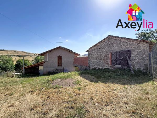A VENDRE – SECTEUR TARARE / BALBIGNY – ANCIEN CORPS DE FERME + PRÈS DE 17 000 M² DE TERRAIN