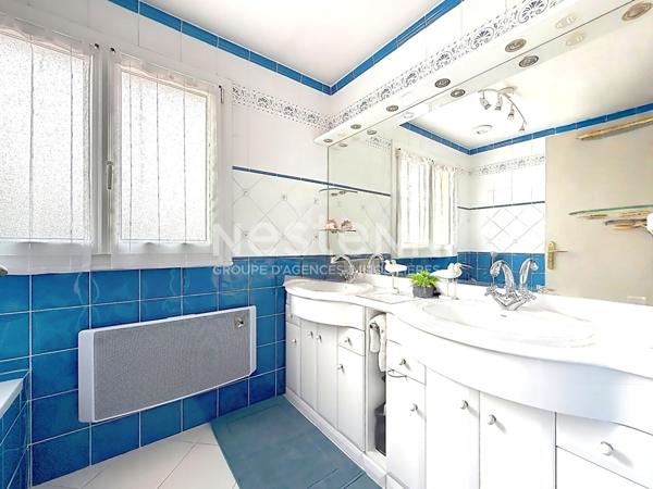 Maison Montigny Le Bretonneux 6 pièce(s) 4 chambres - 136 m2 / 161m² Utiles