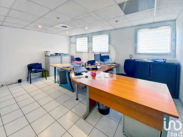 Bureaux à vendre 40 m² Nîmes-Saint-Césaire