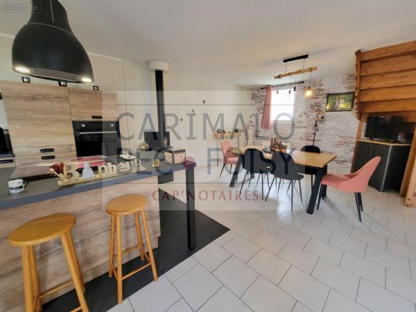 Maison à vendre à Cloyes-les-Trois-Rivières dans l'Eure-et-Loir (28220), ref : RCA/888   
Centre ville