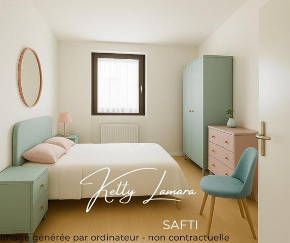 4 PIECES LUMINEUX - GARE A PIED