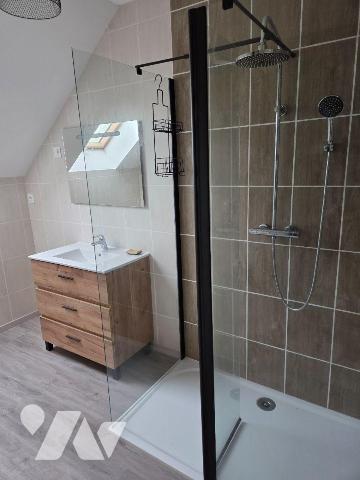 MARCILLE-LA-VILLE - en campagne, maison en pierres avec dépendances et terrain à finir de rénov...