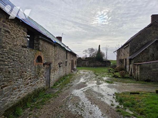 MARCILLE-LA-VILLE - en campagne, maison en pierres avec dépendances et terrain à finir de rénov...