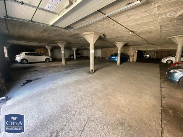 Parking à louer Tulle (19000)