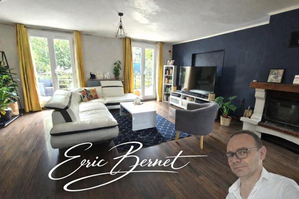 Maison Mitoyenne , 4 chambres ,jolie parcelle