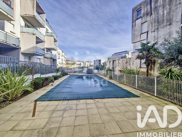 Location studio 34 m² Lormont