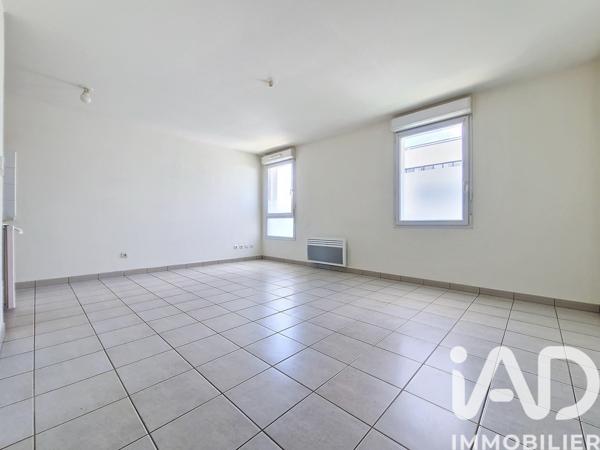 Location studio 34 m² Lormont