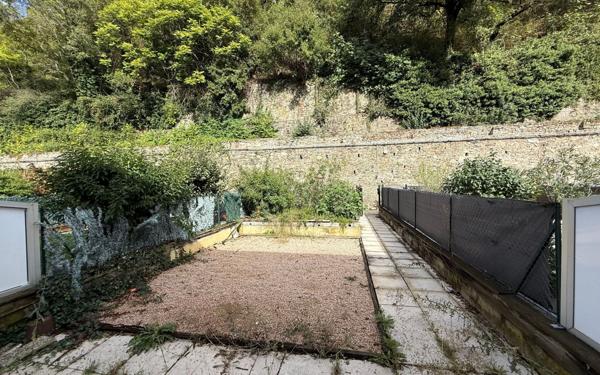 Appartement à vendre    5 pièces • 100 m2 Vienne