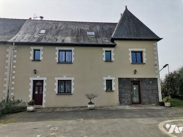 GEVEZE - Ancien manoir rénové, 203 m² hab. avec dépendances et terrain de 1637m² env.