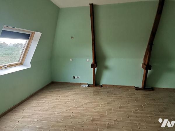 GEVEZE - Ancien manoir rénové, 203 m² hab. avec dépendances et terrain de 1637m² env.