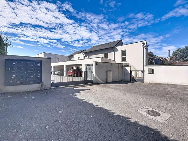 PAU T3 avec esprit maison, terrasse et 2 parkings - Saint-Julien / Hélioparc