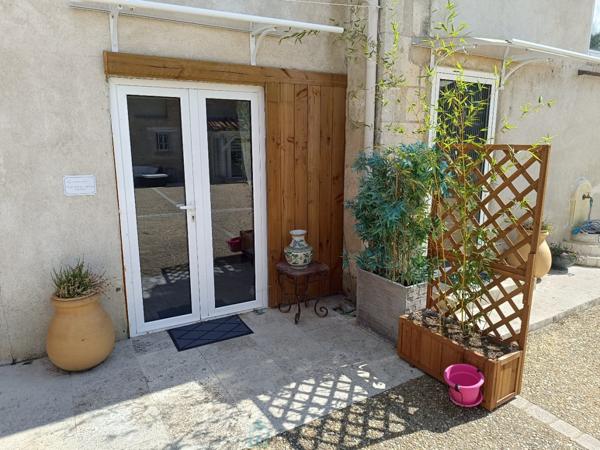 FERME RESTAUREE AVEC GOUT COMPRENANT 2 GITES SUR 6700 M2 DE TERRAIN 15 MN DE PERIGUEUX