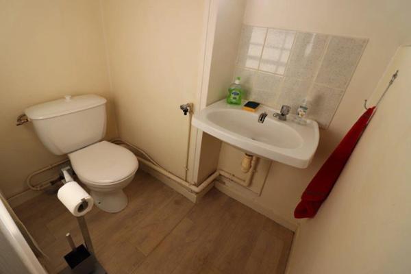 Local/bureau à louer PORT DES BARQUES (17)