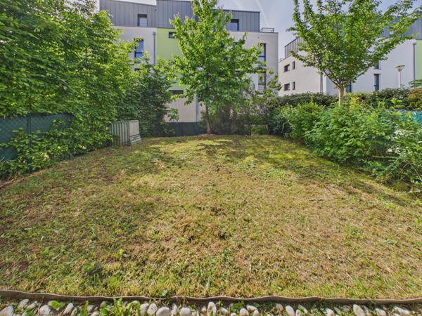 RARE-Superbe appartement avec jardin et garage
