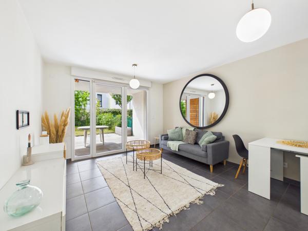 RARE-Superbe appartement avec jardin et garage