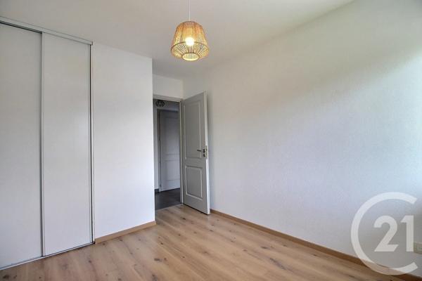 Appartement F3 à vendre  3 pièces - 60,53 m 2   THONON LES BAINS  - 74