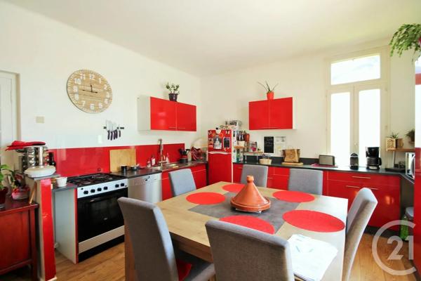 Appartement F5 à vendre  5 pièces - 118,68 m 2   RUMILLY  - 74