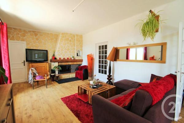 Appartement F5 à vendre  5 pièces - 118,68 m 2   RUMILLY  - 74