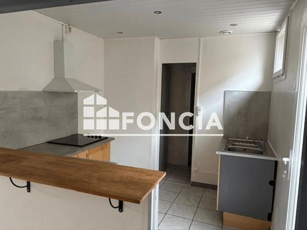 Location Appartement 3 pièces 56.54 m² - 5 RUE DE LA REPUBLIQUE Garons 30128