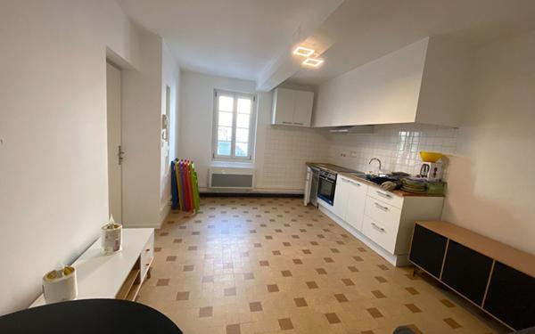 Appartement à louer    1 pièce • 37 m2 Castres