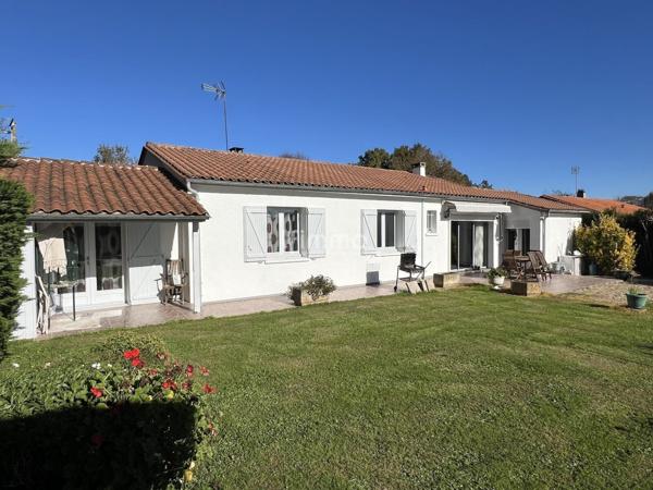 Maison à rénover au calme avec piscine - 24700 Montpon Ménesterol