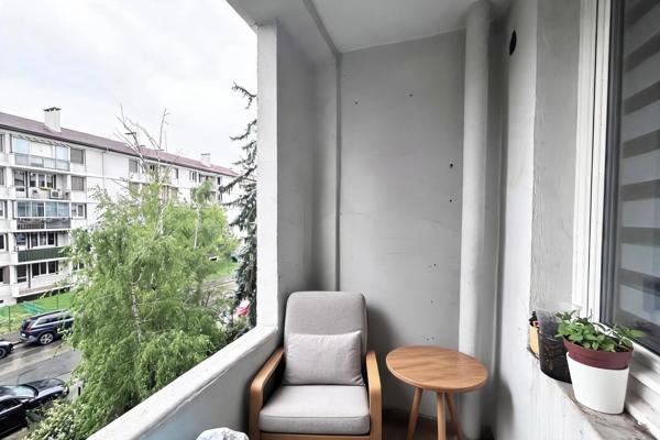 Appartement à vendre 2 pièces LYON 8EME ARRONDISSEMENT (69) - BALCON - PARKING - CAVE - PROCHE DES COMMODITES