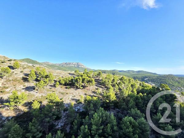 Appartement F3 à vendre  3 pièces - 68 m 2   MARSEILLE  - 13009