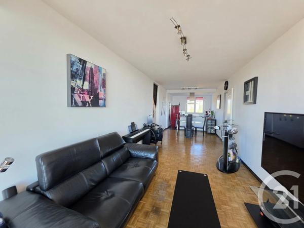 Appartement F3 à vendre  3 pièces - 68 m 2   MARSEILLE  - 13009