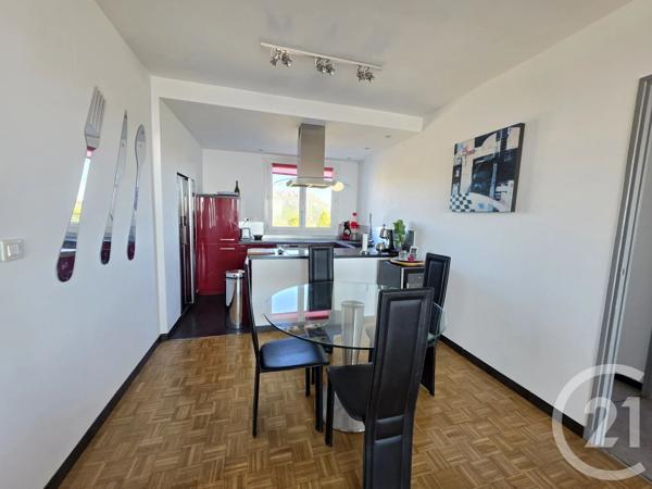 Appartement F3 à vendre  3 pièces - 68 m 2   MARSEILLE  - 13009