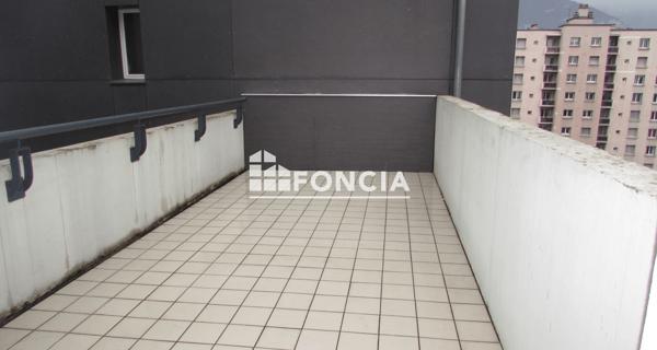 Location Appartement 3 pièces 65.76 m² - Grenoble 38000