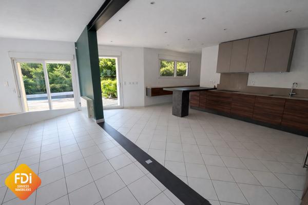 CASTELNAU-LE-LEZ - VILLA F5 205m2 + F2