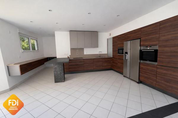 CASTELNAU-LE-LEZ - VILLA F5 205m2 + F2