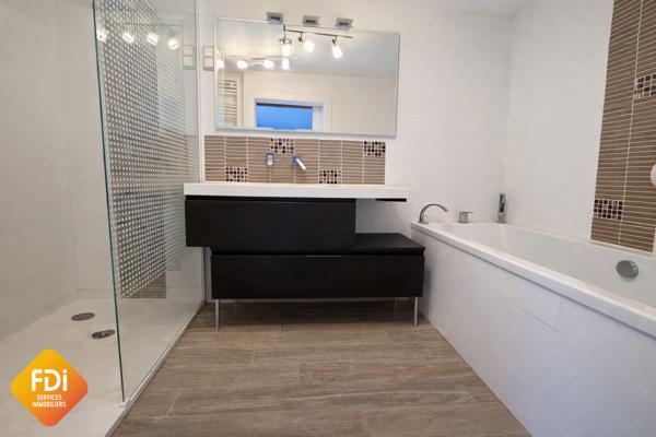 CASTELNAU-LE-LEZ - VILLA F5 205m2 + F2