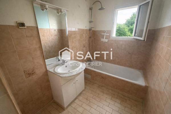 Maison plain pied au calme avec travaux à prevoir