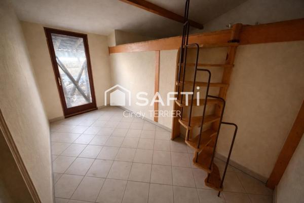 Maison plain pied au calme avec travaux à prevoir