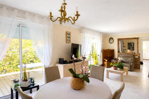 Maison - 6 pièces - 140 m²