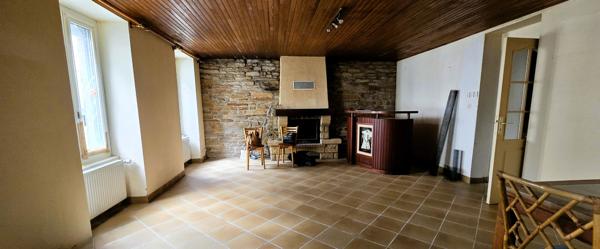 Appartement 2 pièces à rénover - 51m² - Rue Jean Bart à 100 mètres de la plage, la rue piétonne et les commerces , Concarneau
