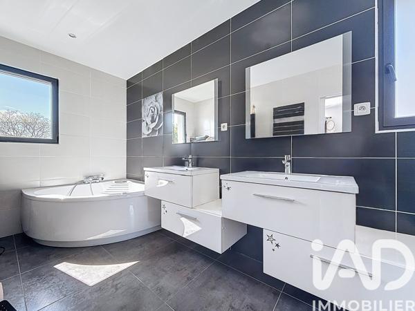 Maison à vendre 6 pièces 190 m² Portiragnes