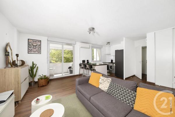 Appartement T2 à vendre  2 pièces - 40 m 2   COLOMIERS  - 31