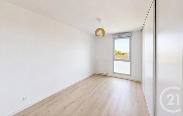 Appartement T2 à vendre  2 pièces - 40 m 2   COLOMIERS  - 31