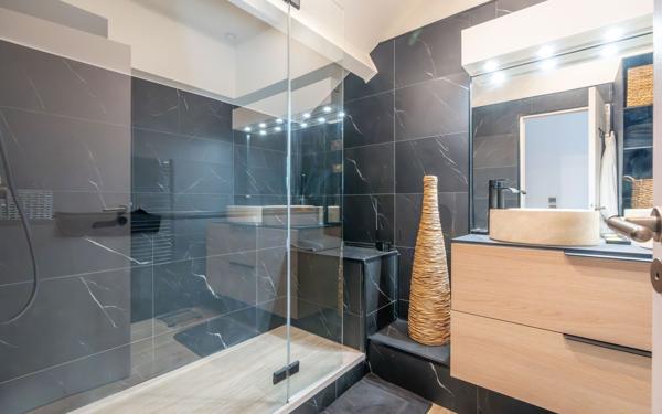 Maison à vendre    4 pièces • 140,21 m2 Joinville-le-Pont