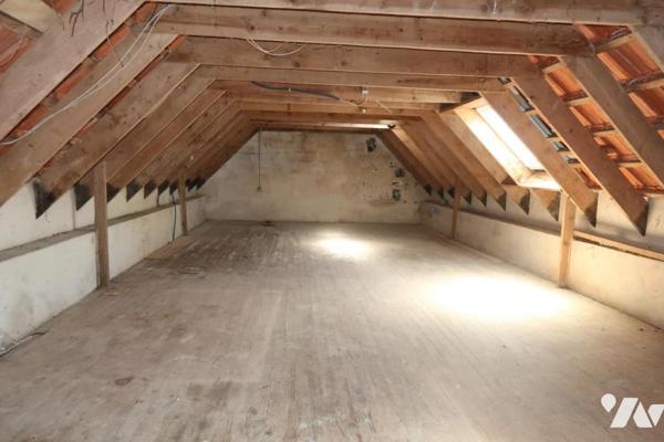 Landerneau Corps de ferme à rénover sur 1500m² de terrain (Zone réputée UHc)