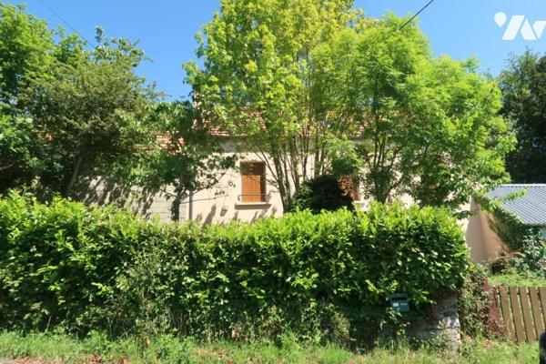 Landerneau Corps de ferme à rénover sur 1500m² de terrain (Zone réputée UHc)