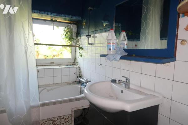 Landerneau Corps de ferme à rénover sur 1500m² de terrain (Zone réputée UHc)