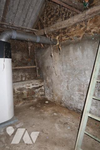 Landerneau Corps de ferme à rénover sur 1500m² de terrain (Zone réputée UHc)