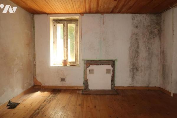 Landerneau Corps de ferme à rénover sur 1500m² de terrain (Zone réputée UHc)