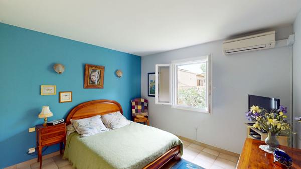 A VENDRE - Maison familiale type 6 - 152m² - Nîmes
